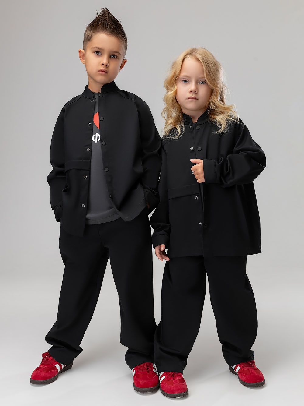 Костюм с рубашкой на кнопках - фото 2