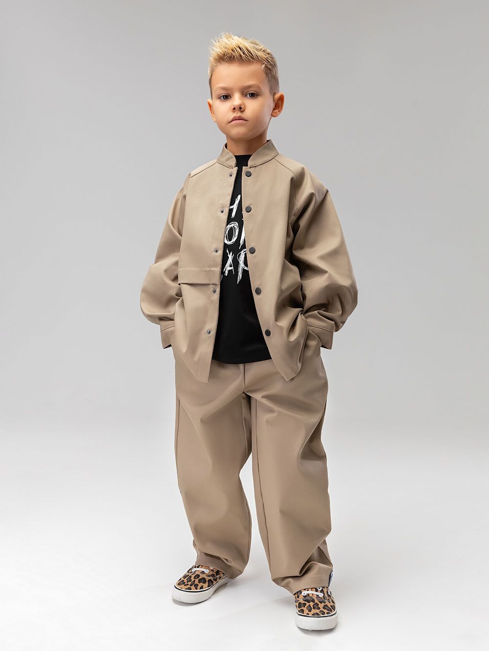 Костюм с рубашкой на кнопках - фото 3