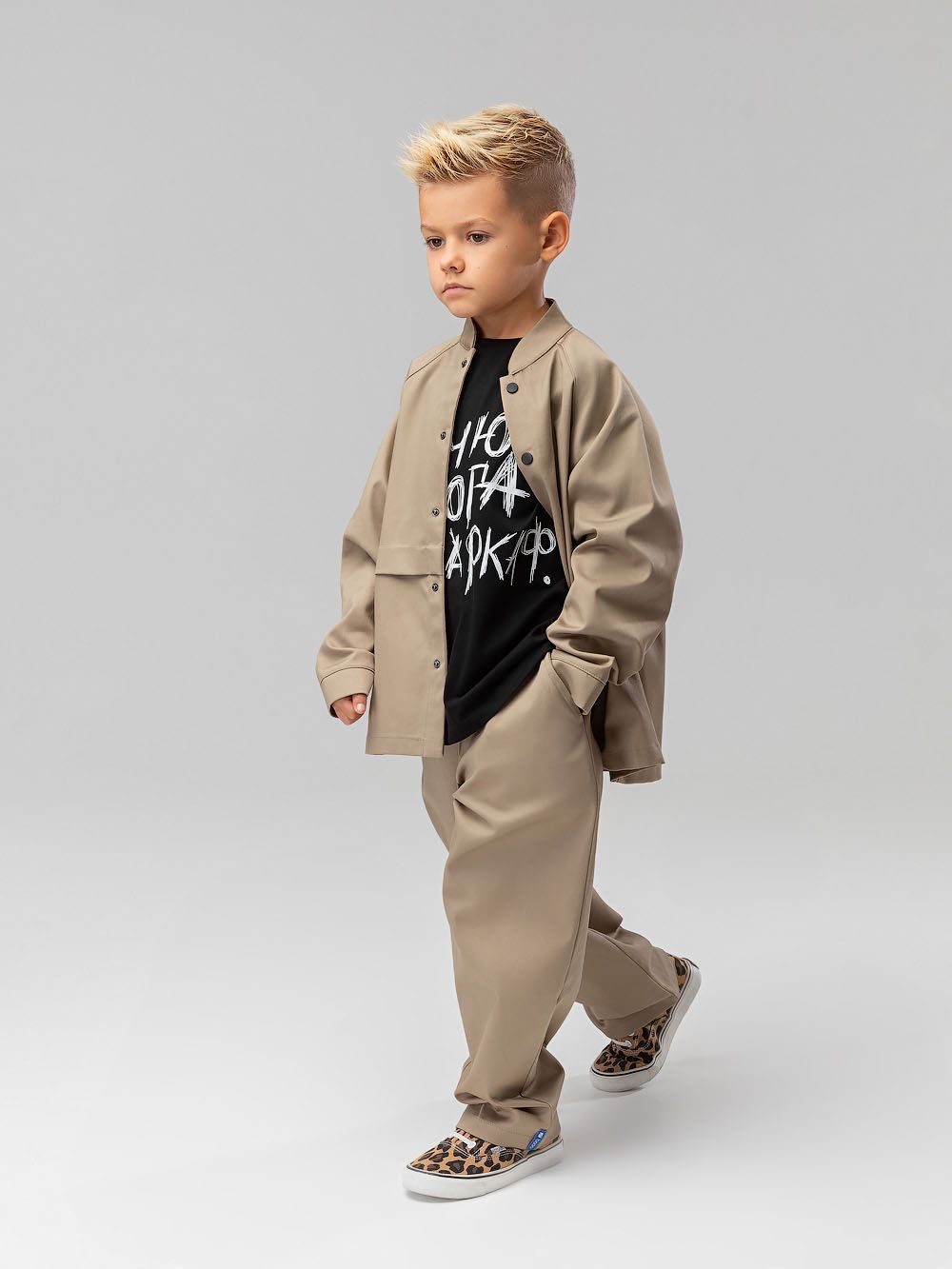 Костюм с рубашкой на кнопках - фото 21