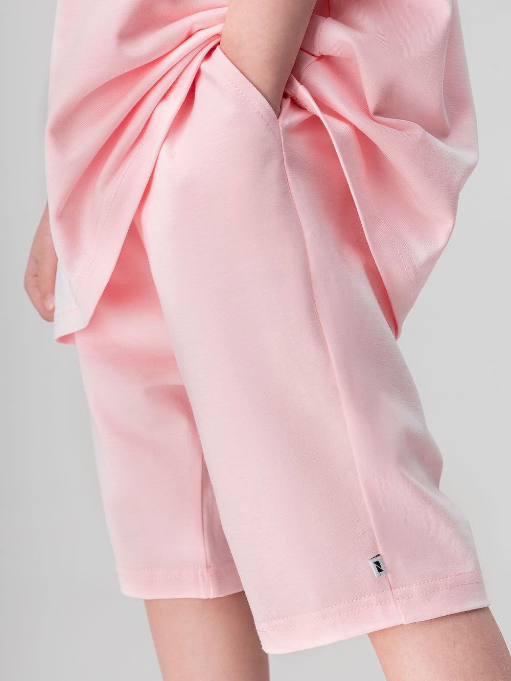 Костюм однотонный с шортами - фото 4