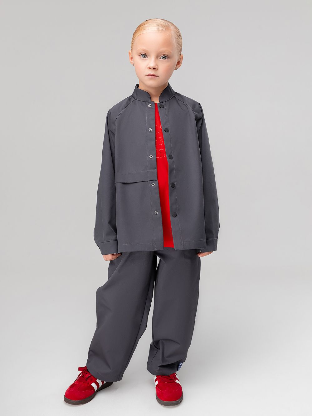 Костюм с рубашкой на кнопках - фото 5