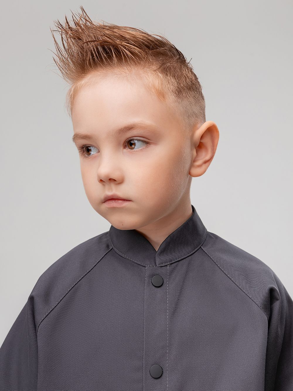 Костюм с рубашкой на кнопках - фото 8