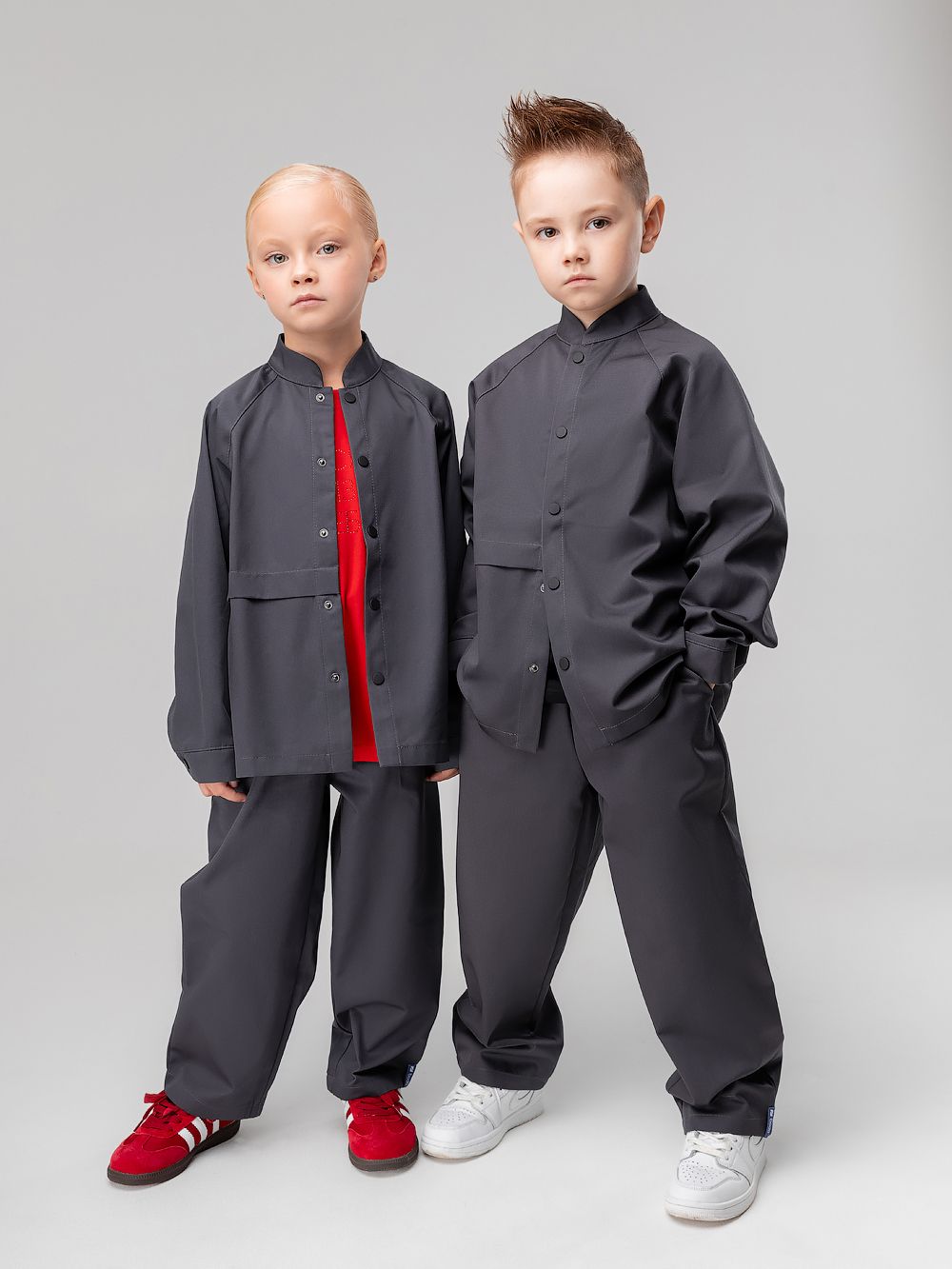 Костюм с рубашкой на кнопках - фото 3