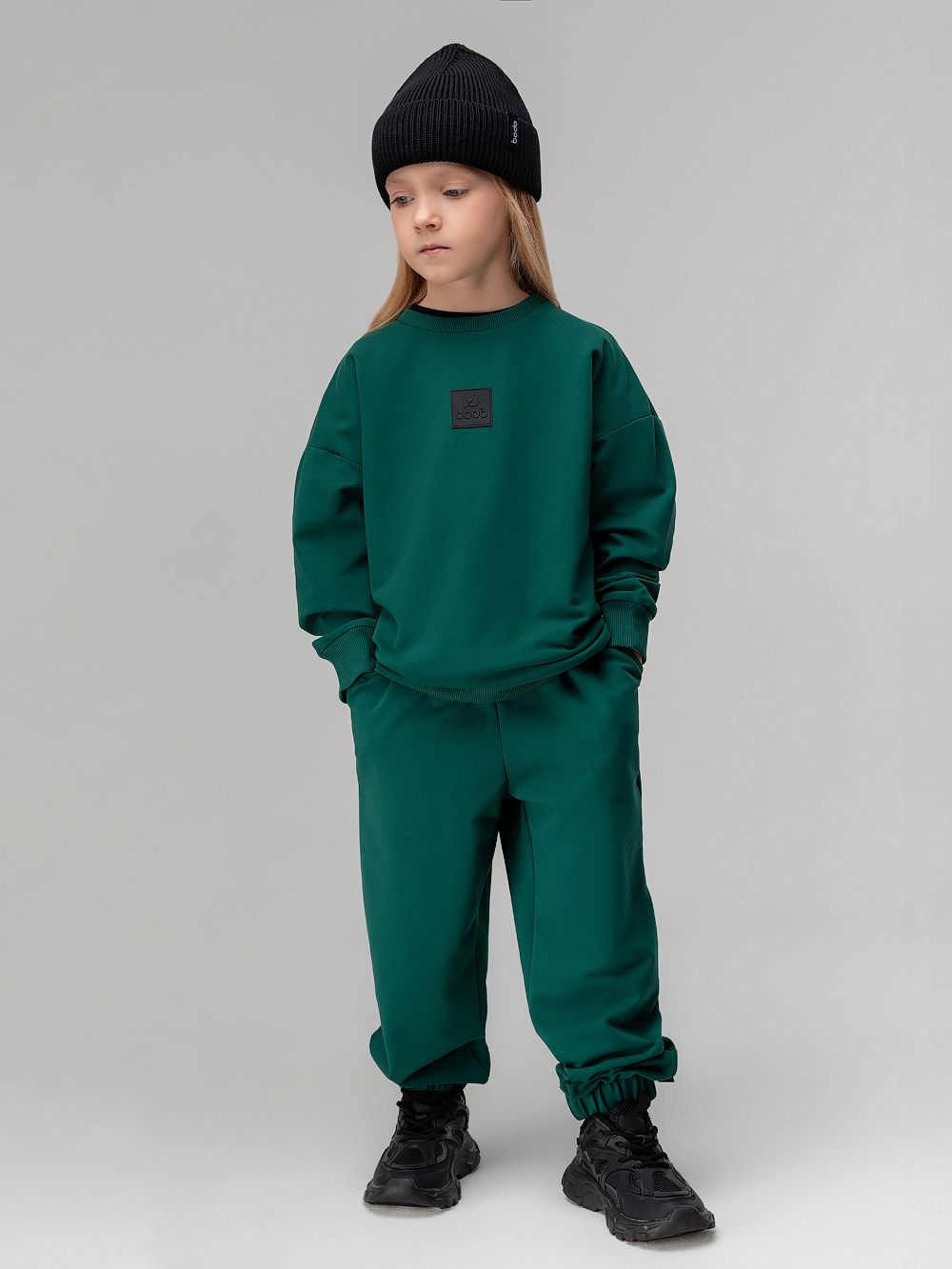 Костюм с нашивкой - фото 3