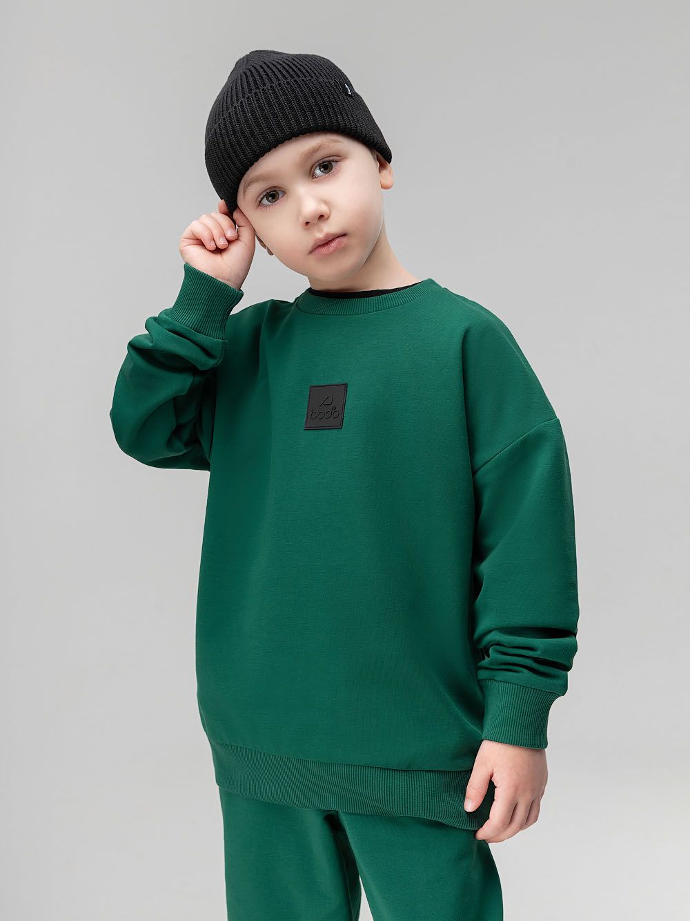 Костюм с нашивкой - фото 2