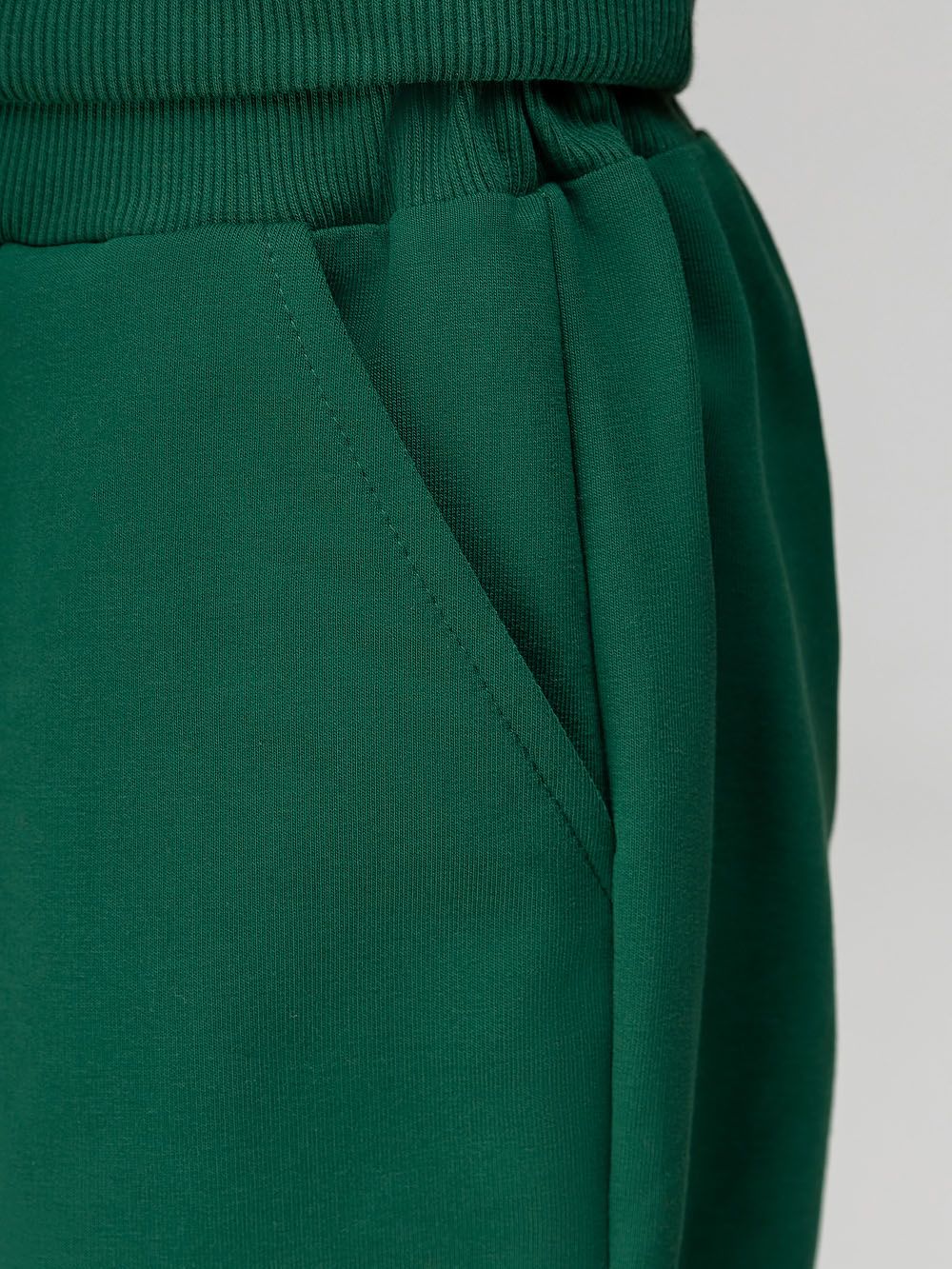 Костюм с нашивкой - фото 9