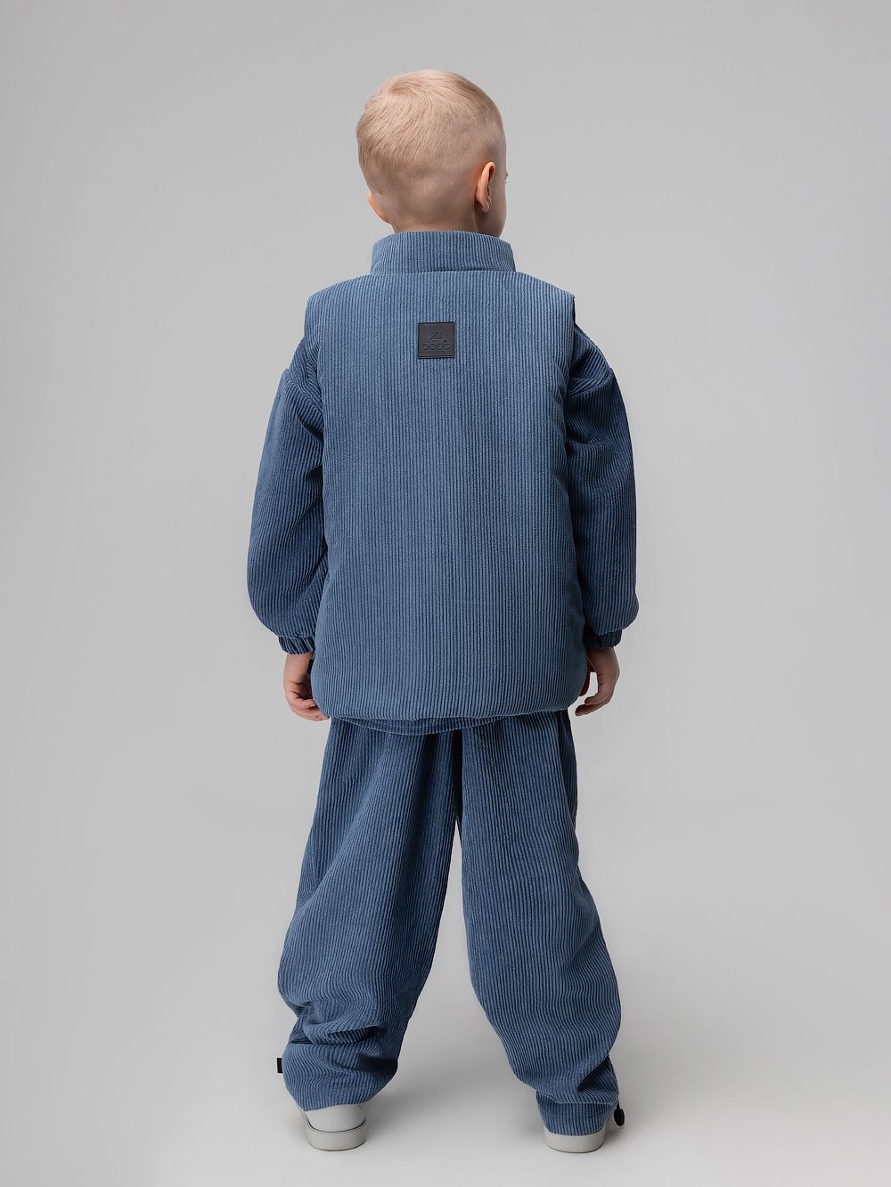 Жилет вельветовый утеплённый - фото 11