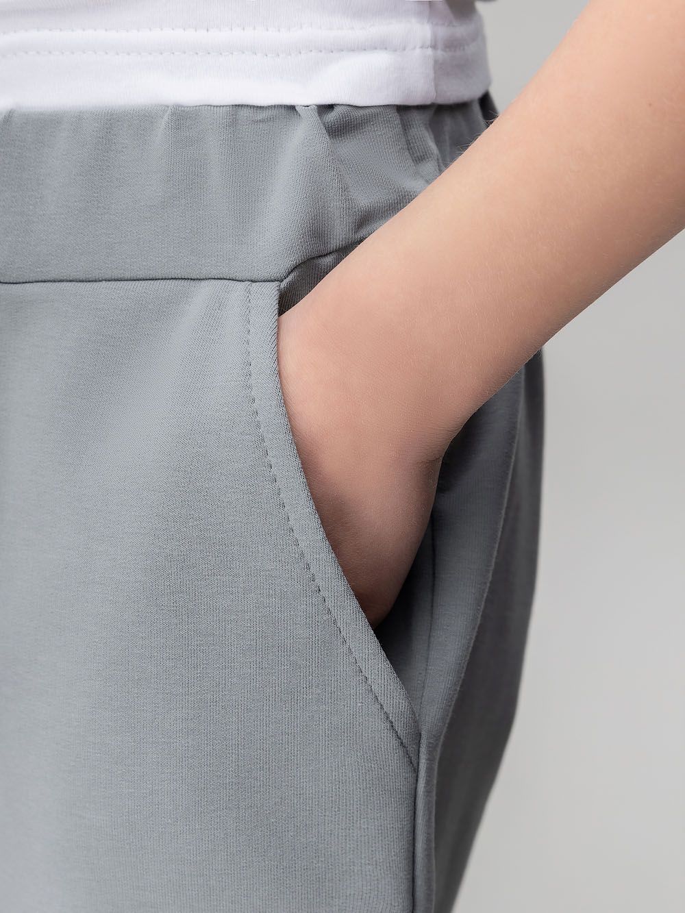 Шорты прямые с карманами - фото 6