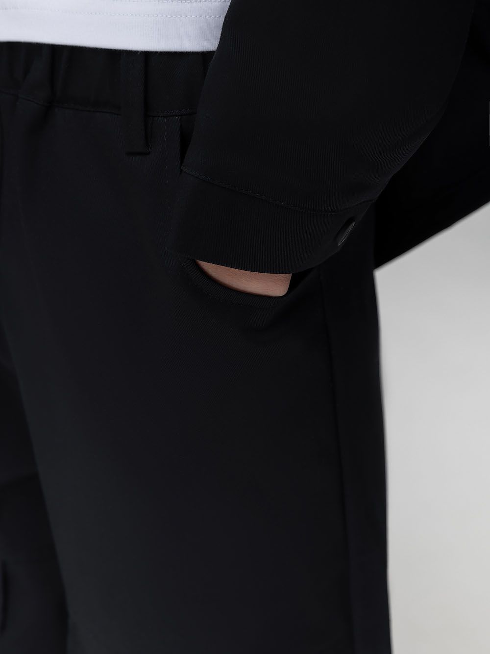 Костюм из ткани саржевого переплетения - фото 10