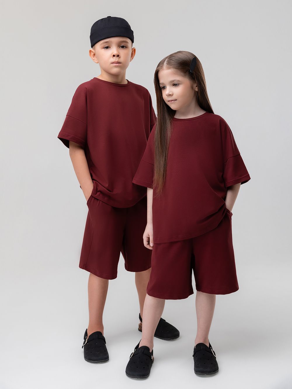 Костюм однотонный с шортами - фото 1