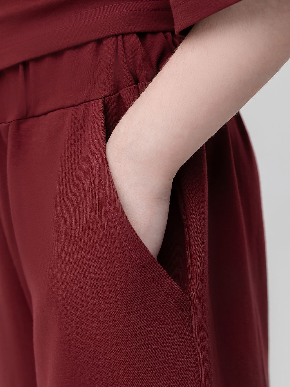 Костюм однотонный с шортами - фото 8