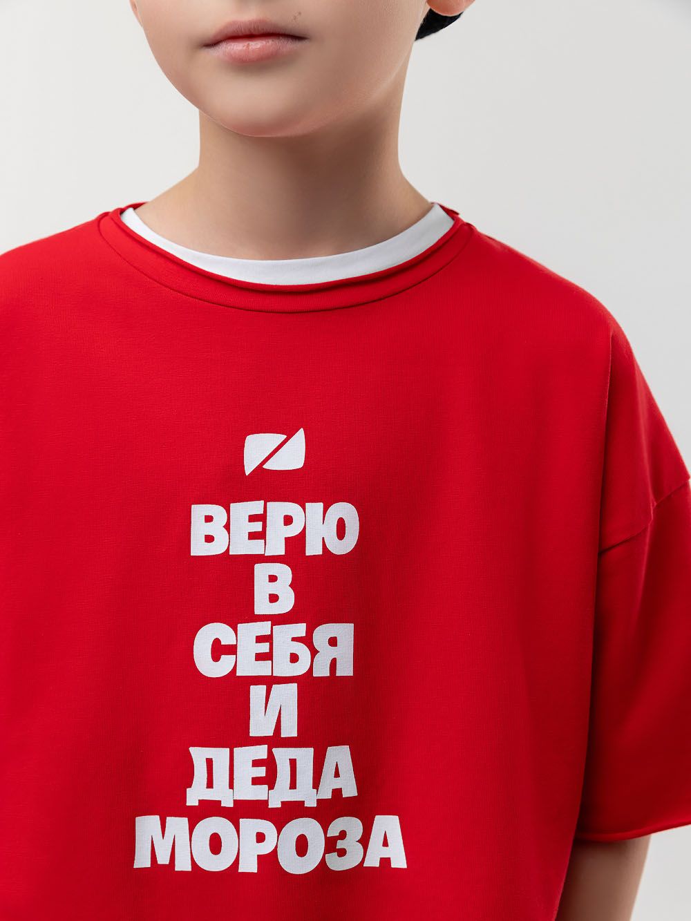 Футболка с НГ принтом - фото 2