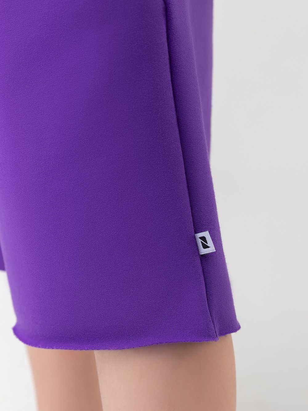 Костюм с шортами однотонный - фото 5