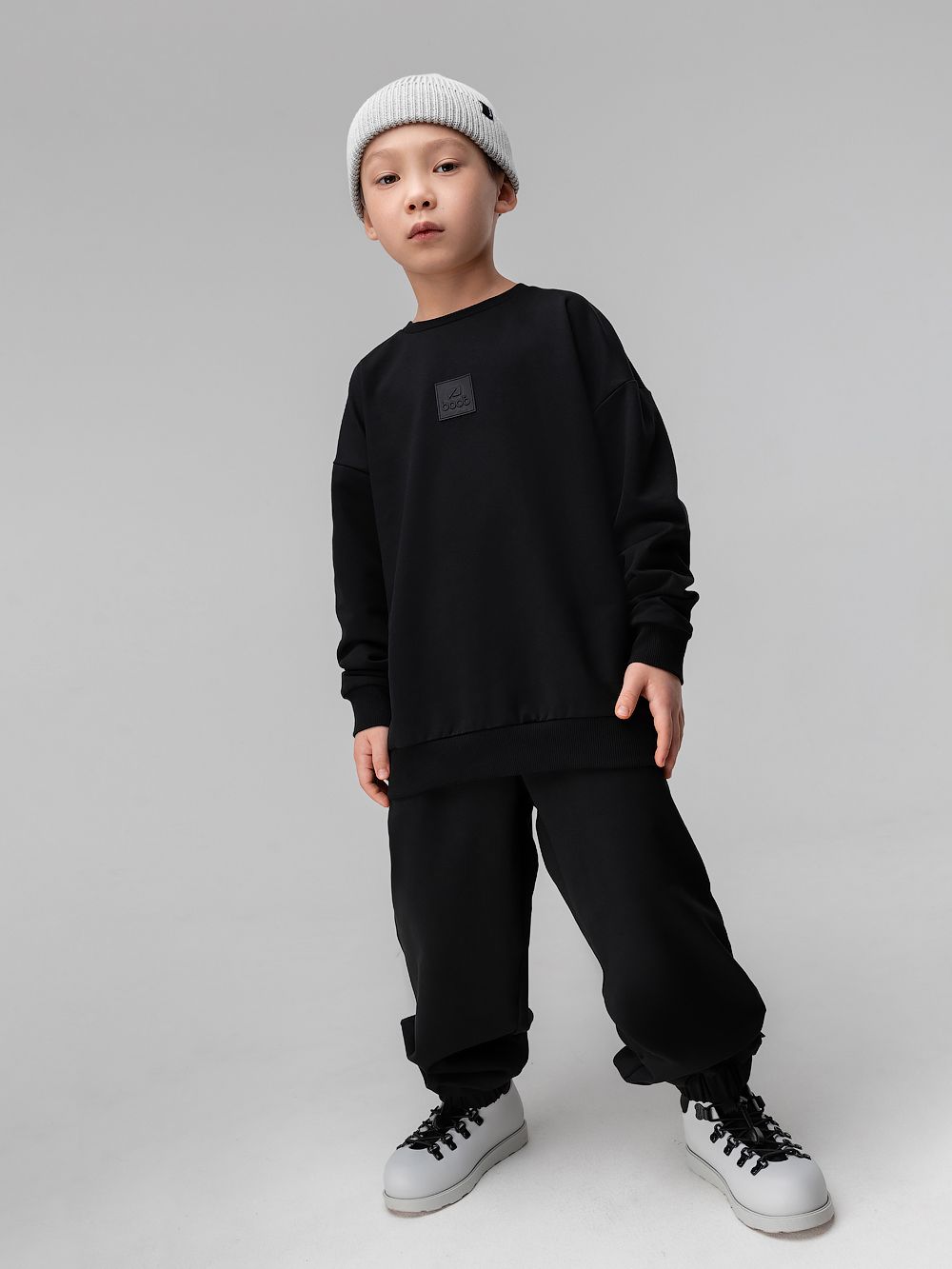 Костюм с нашивкой - фото 3