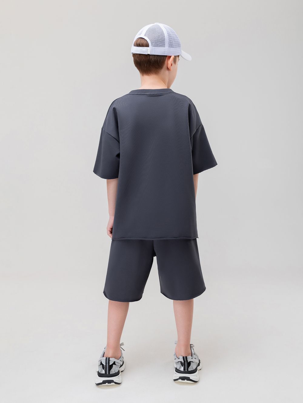 Костюм с шортами однотонный - фото 9