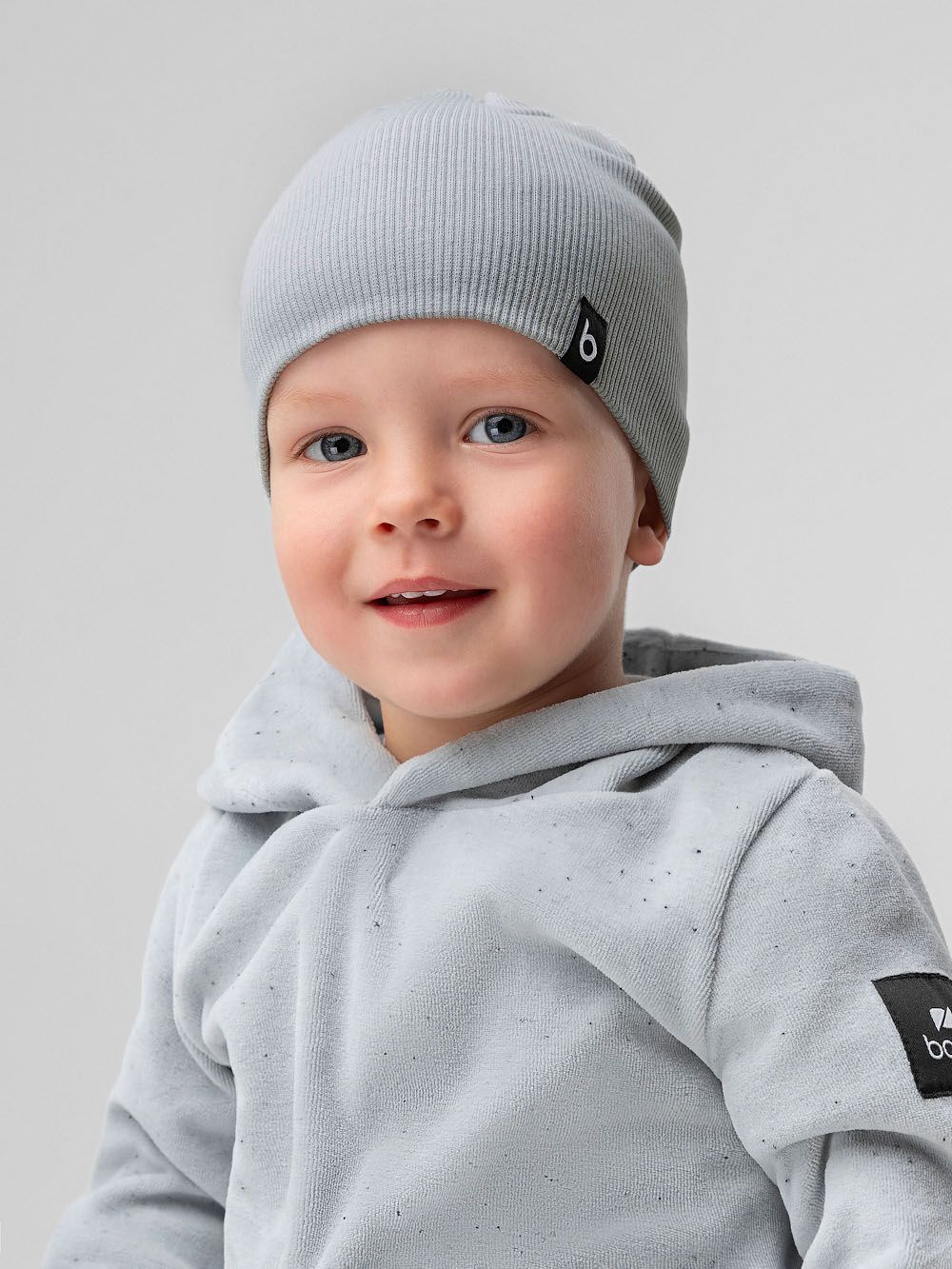 Шапка в рубчик для малышей - фото 1