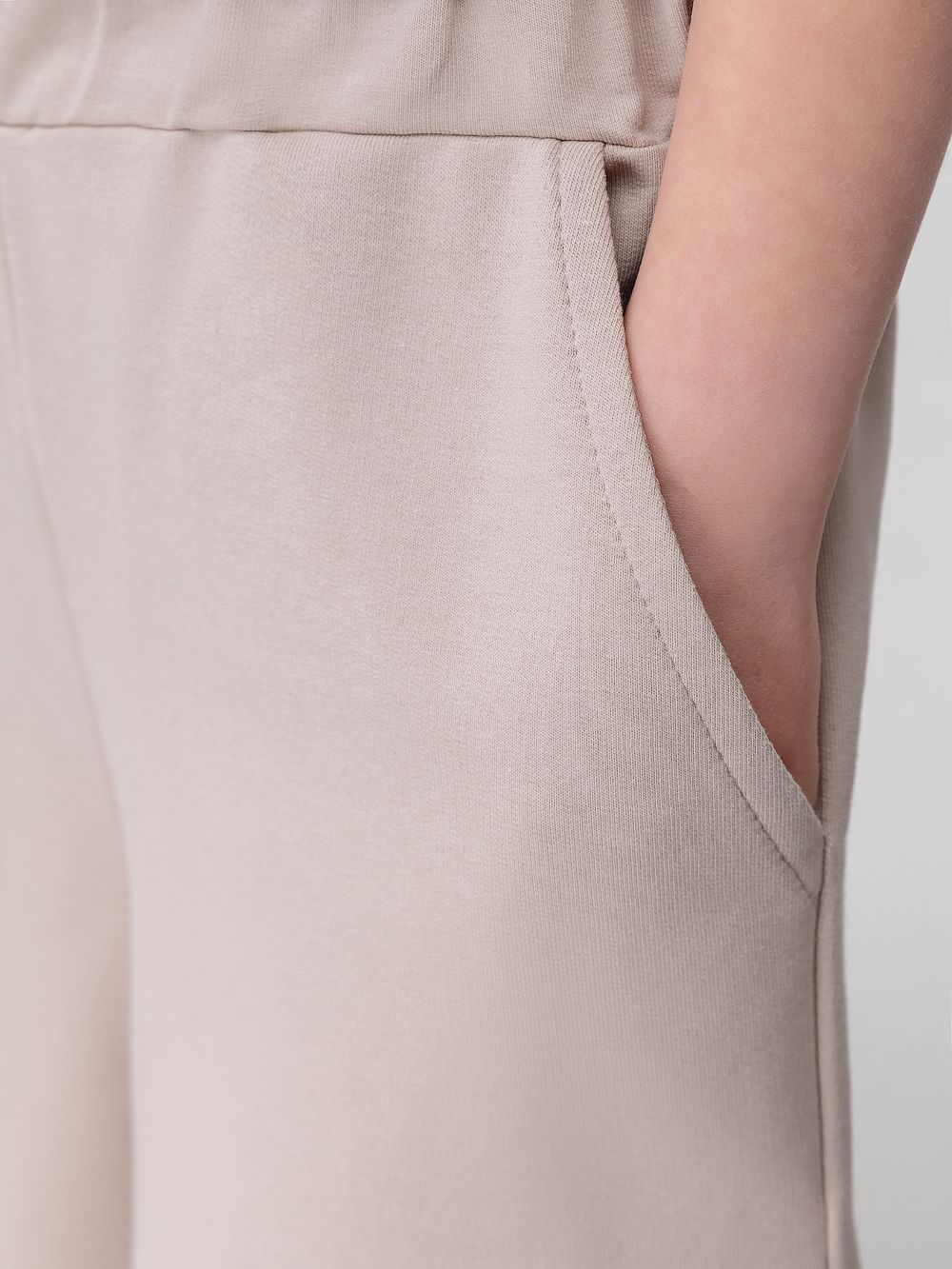 Шорты прямые с карманами - фото 4