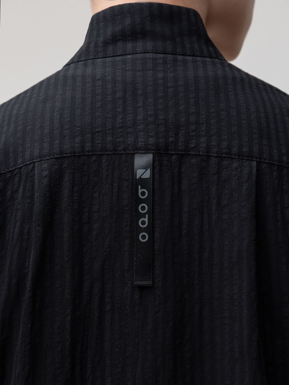 Рубашка с воротником стойкой - фото 9